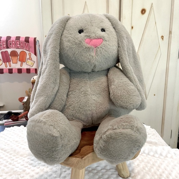 2022 Animal Adventure Bunny
Gray Rabbit W/ Long Ears Plush
Stuffed Animal 16" - Picture 1 of 10